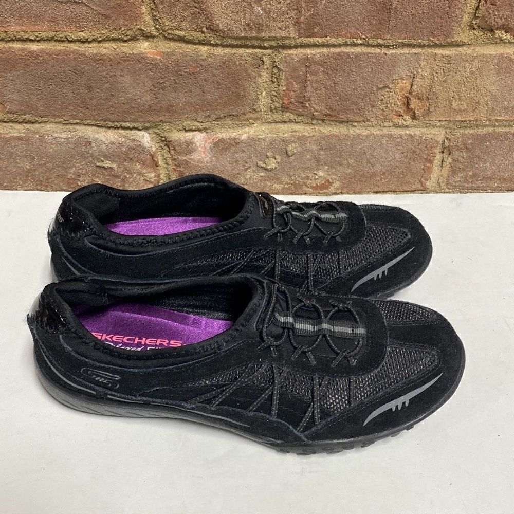 Skechers Black Relaxed Fit Weekender Women's Slip-On Sneaker Size 6.5 NEW
